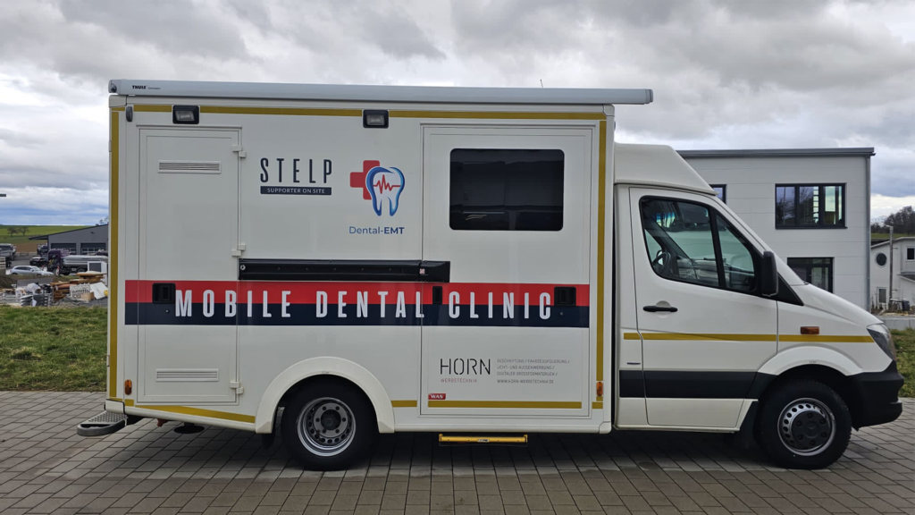 Ein Bild der Mobile Dental Clinic in Polen.