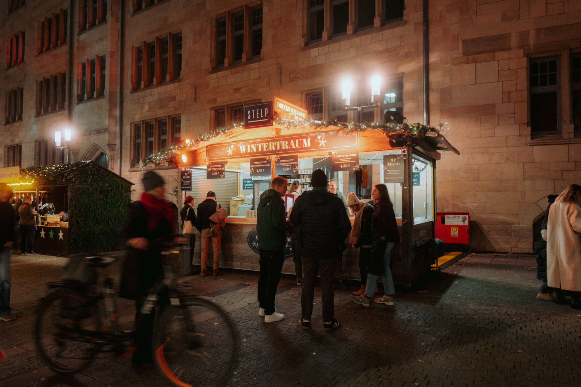 Ein Bild von dem Weihnachtsmarkt von STELP.